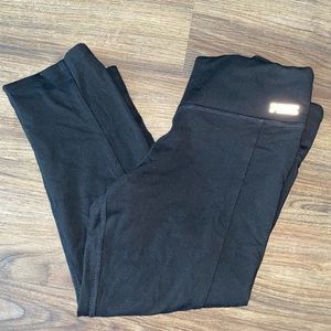 vs PINK cropped yoga leggings